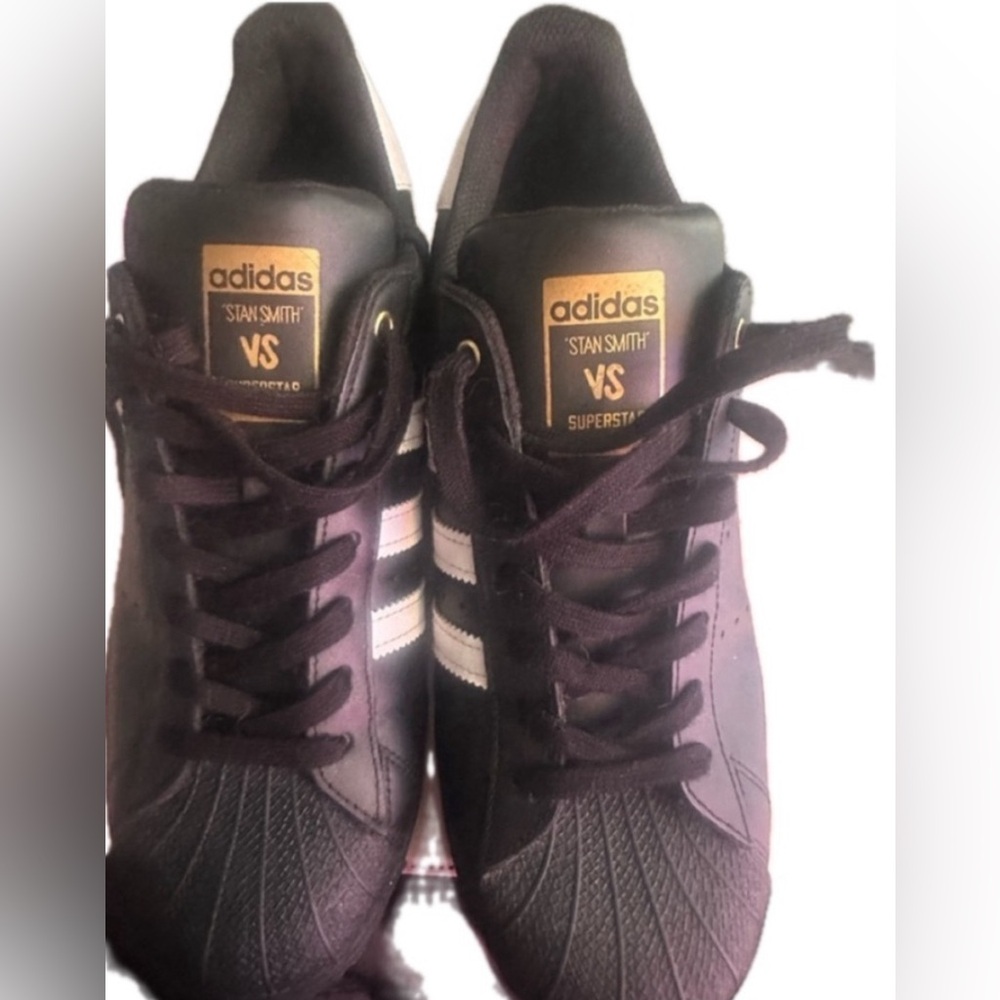 size 10 men’s Black and white shell top Adidas Limited edition